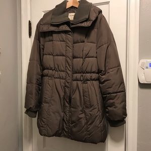 Old Navy Frost Free Cinched Waist Women’s Puffer